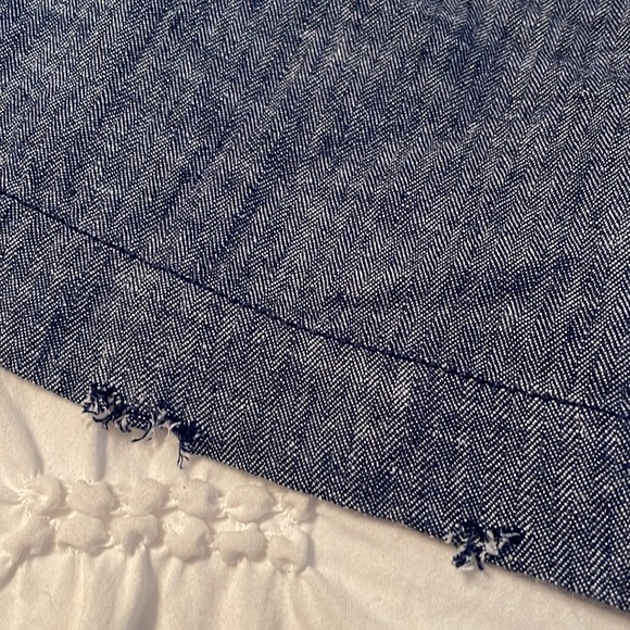 NWT - Old Navy / size 6 / Linen Everyday Shorts - high rise - distressed - Picture 12 of 12
